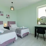 Aglaia Villa